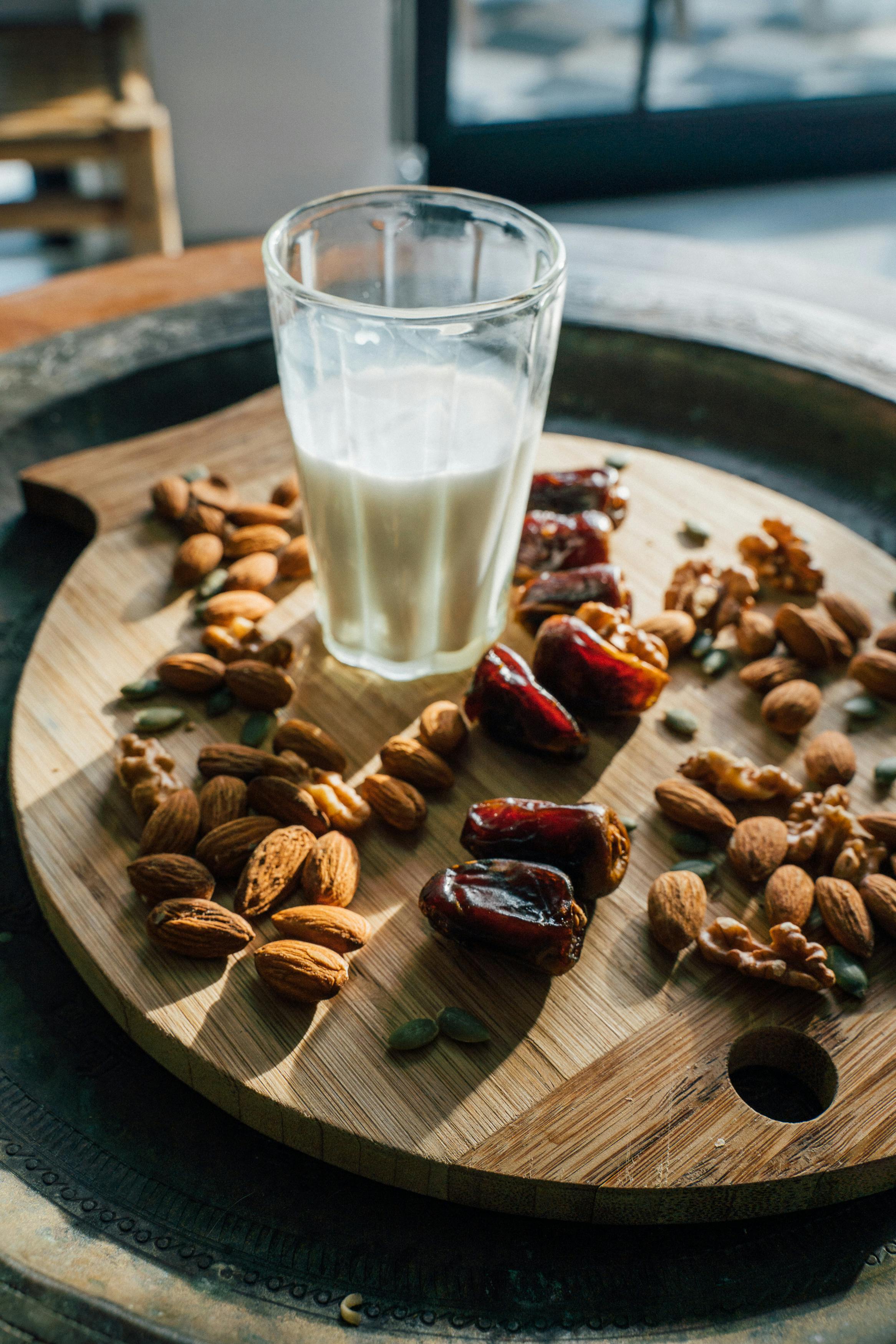 Smart Ways to Embrace Low Carb Mediterranean Diet in 2025