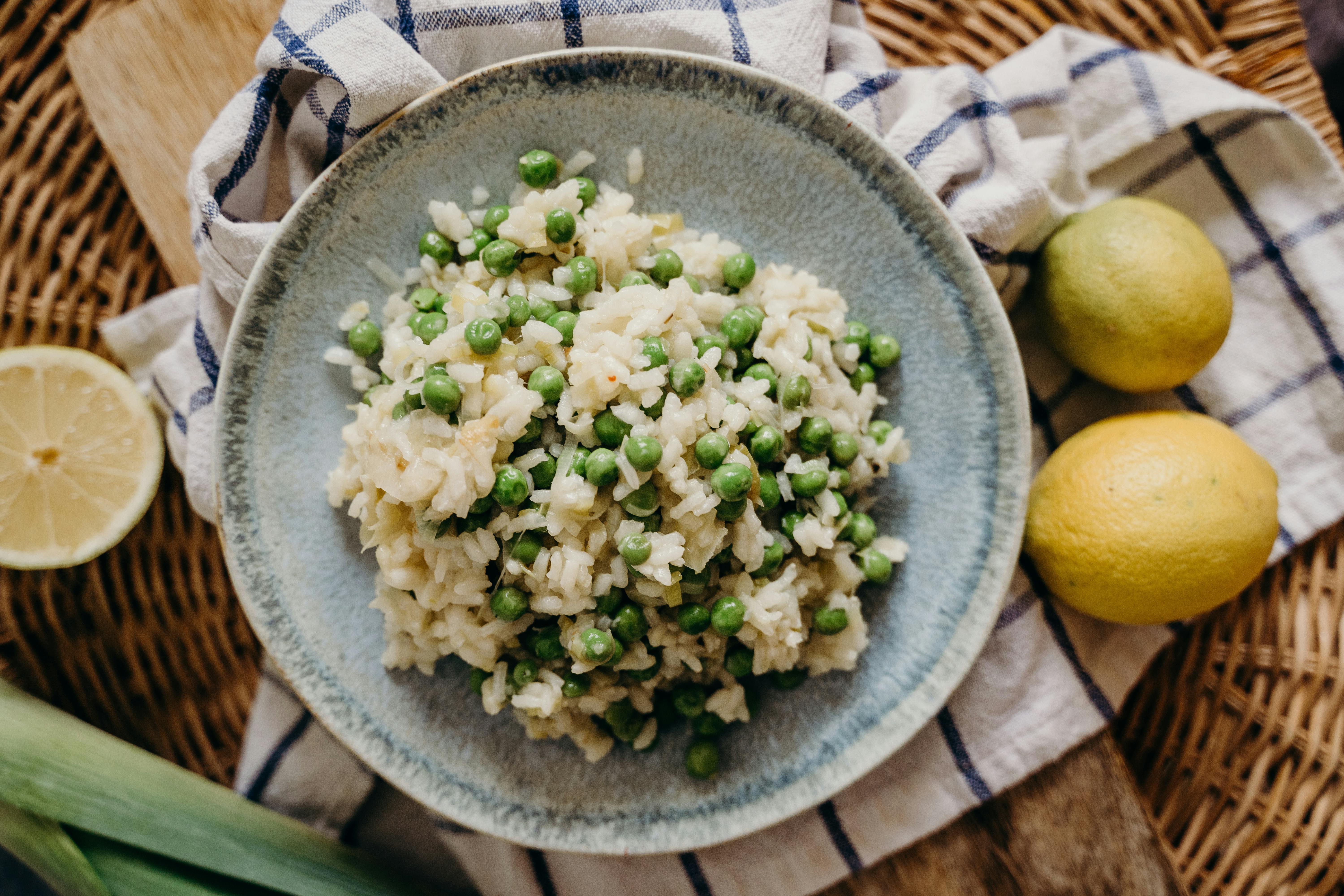 Smart Ways to Enjoy Olives for a Healthier Snack in 2025
